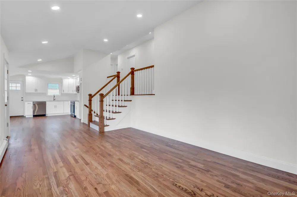 15 Glenwood Lane Huntington, NY 11743