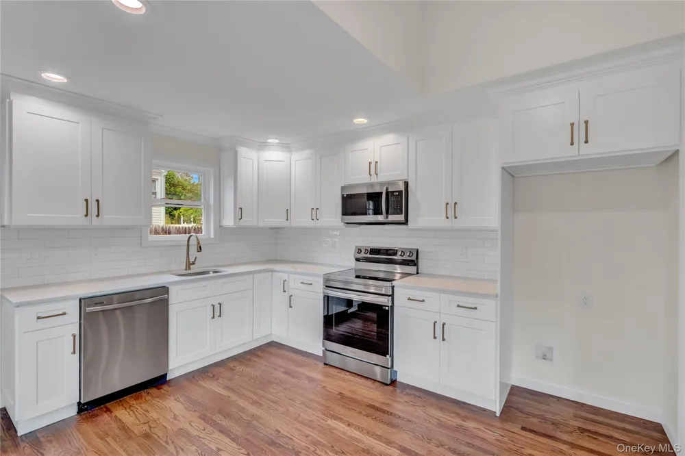 15 Glenwood Lane Huntington, NY 11743