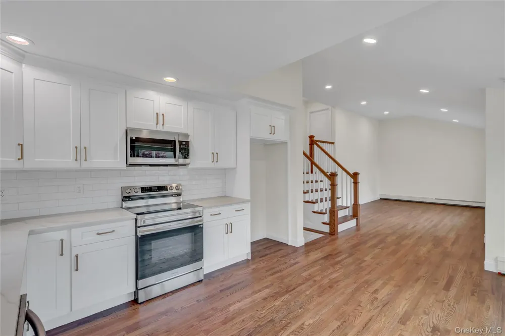 15 Glenwood Lane Huntington, NY 11743