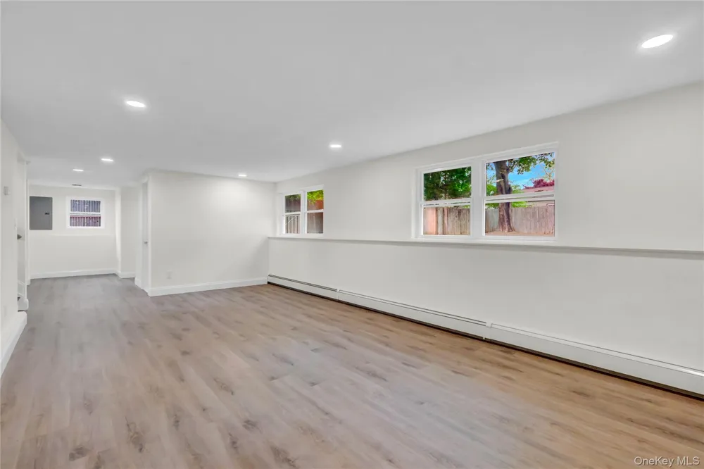 15 Glenwood Lane Huntington, NY 11743