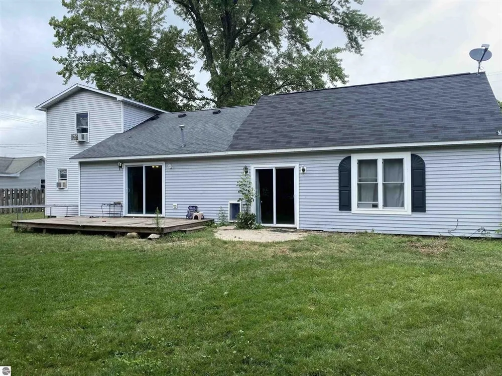 817 Walnut Street Cadillac City, MI 49601