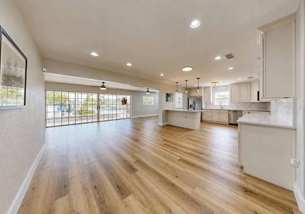 6513 ABACO DRIVE Apollo Beach, FL 33572