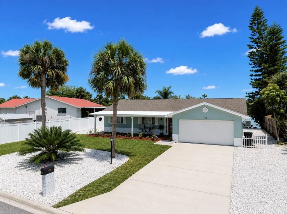6513 ABACO DRIVE Apollo Beach, FL 33572