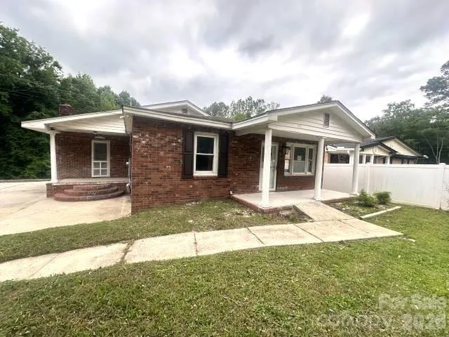 111 Dye Street Chester, SC 29706