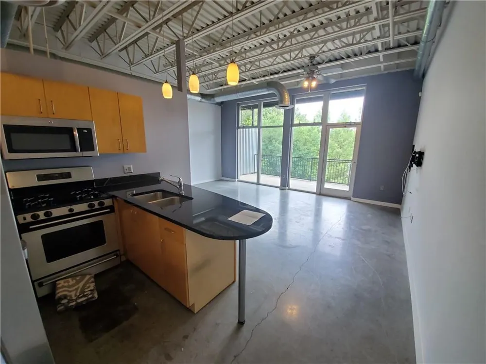 5200 Peachtree Street #3303