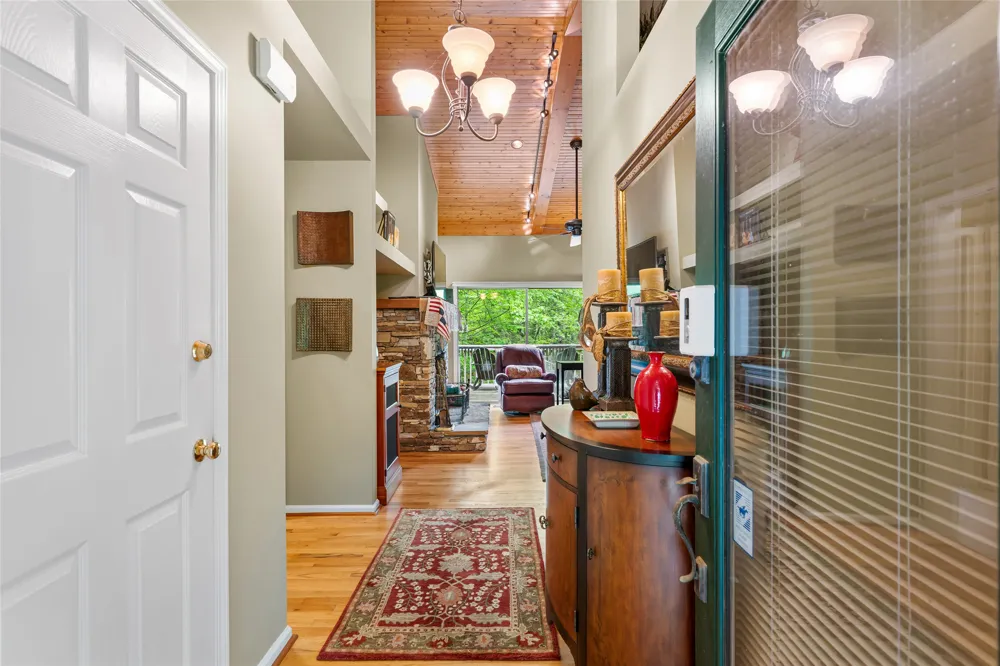 560 Toxaway Court Lake Toxaway, NC 28747