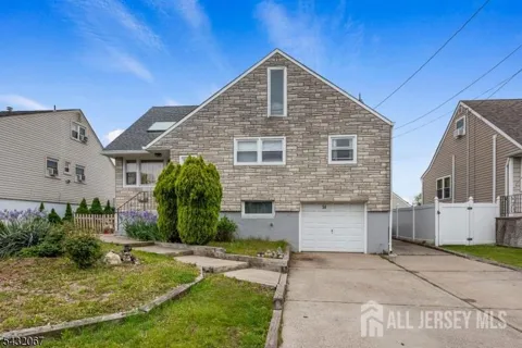 34 GLENWOOD TERRACE