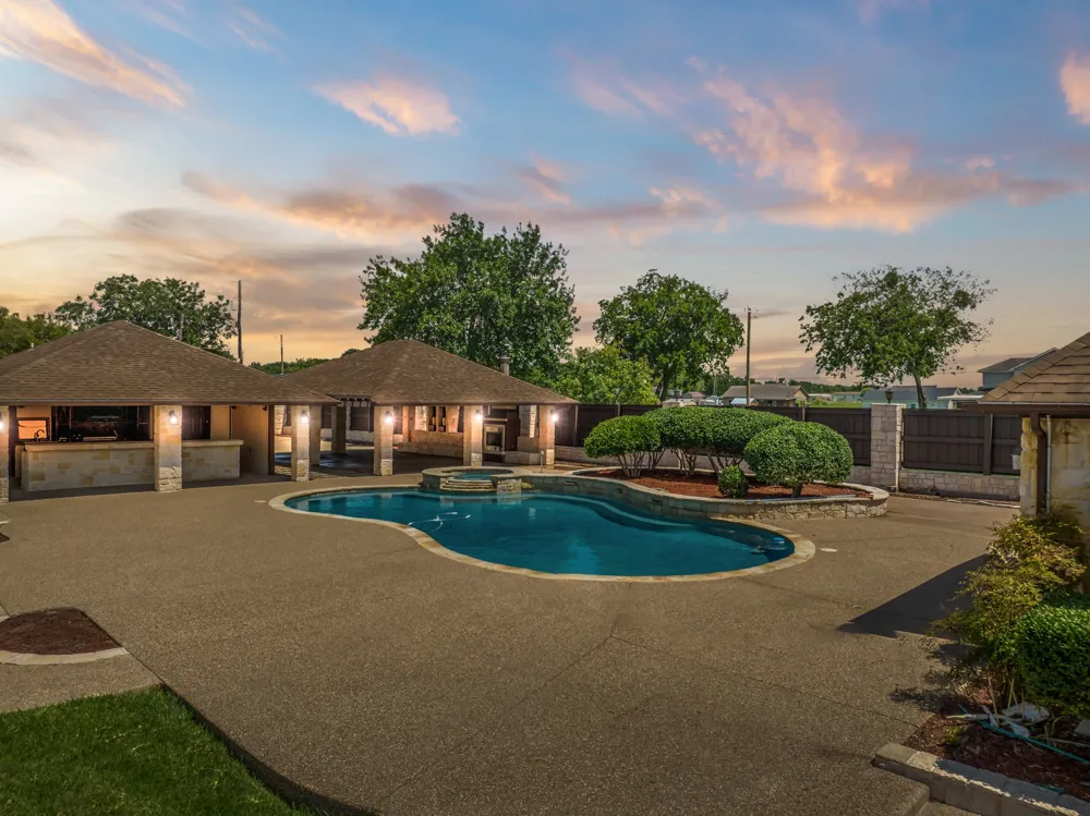400 E Spurgeon Street Itasca, TX 76055