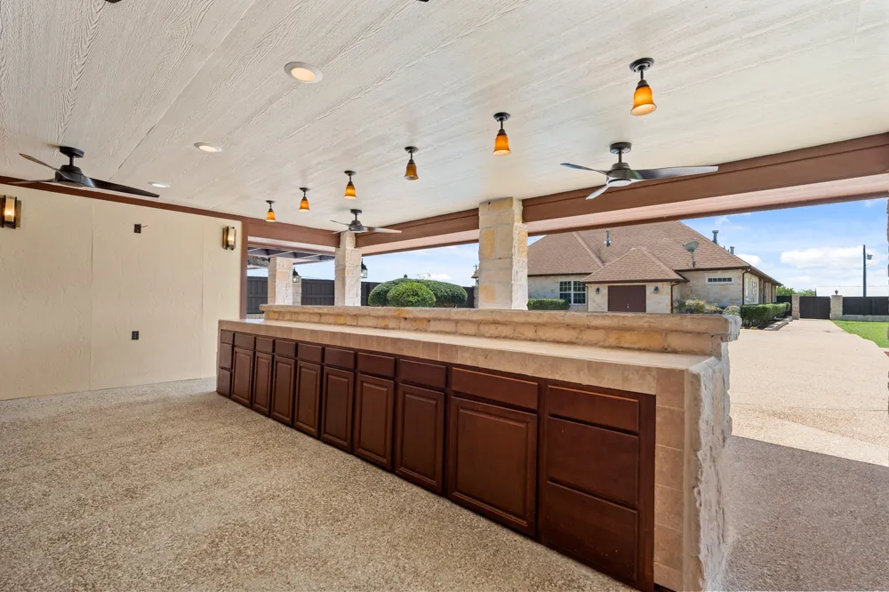 400 E Spurgeon Street Itasca, TX 76055