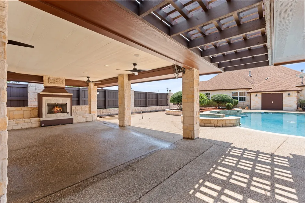 400 E Spurgeon Street Itasca, TX 76055