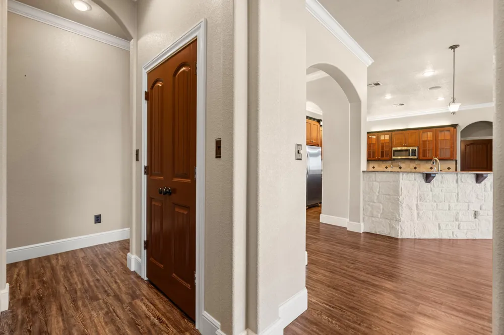 400 E Spurgeon Street Itasca, TX 76055