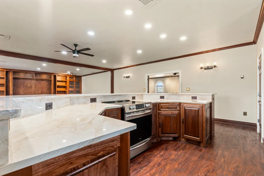 400 E Spurgeon Street Itasca, TX 76055