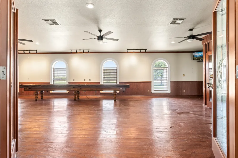400 E Spurgeon Street Itasca, TX 76055