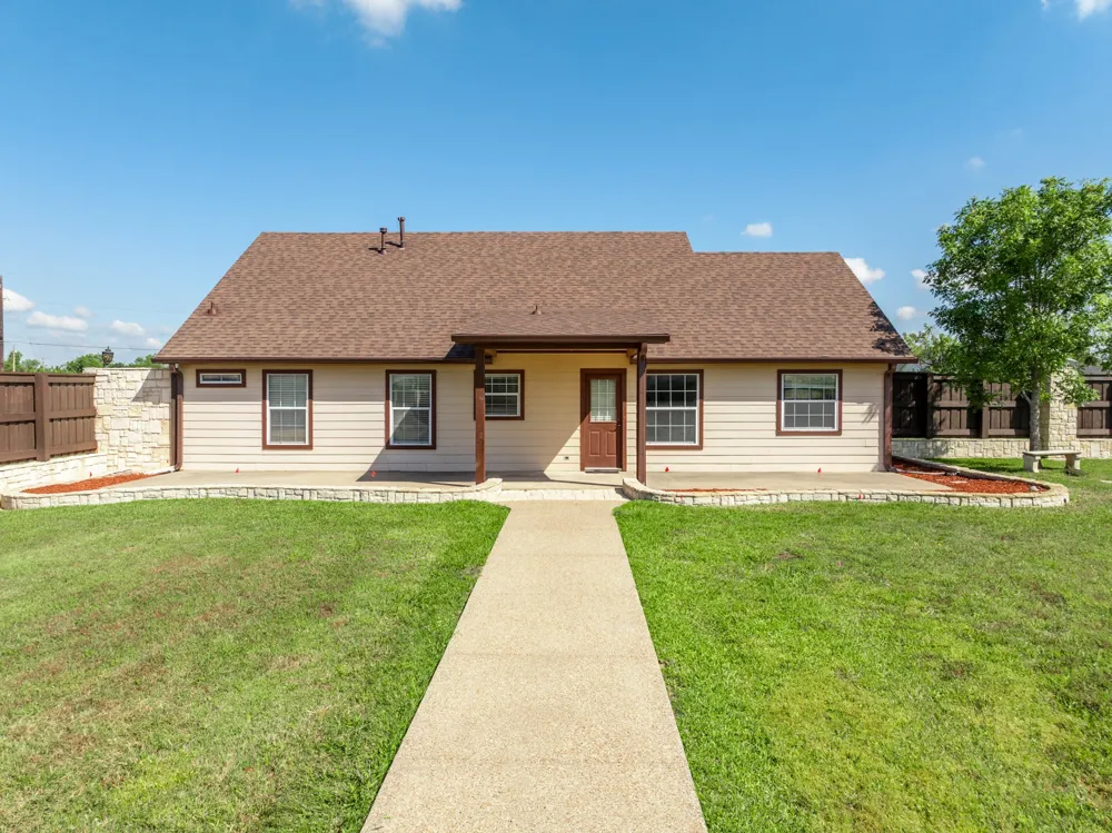 400 E Spurgeon Street Itasca, TX 76055