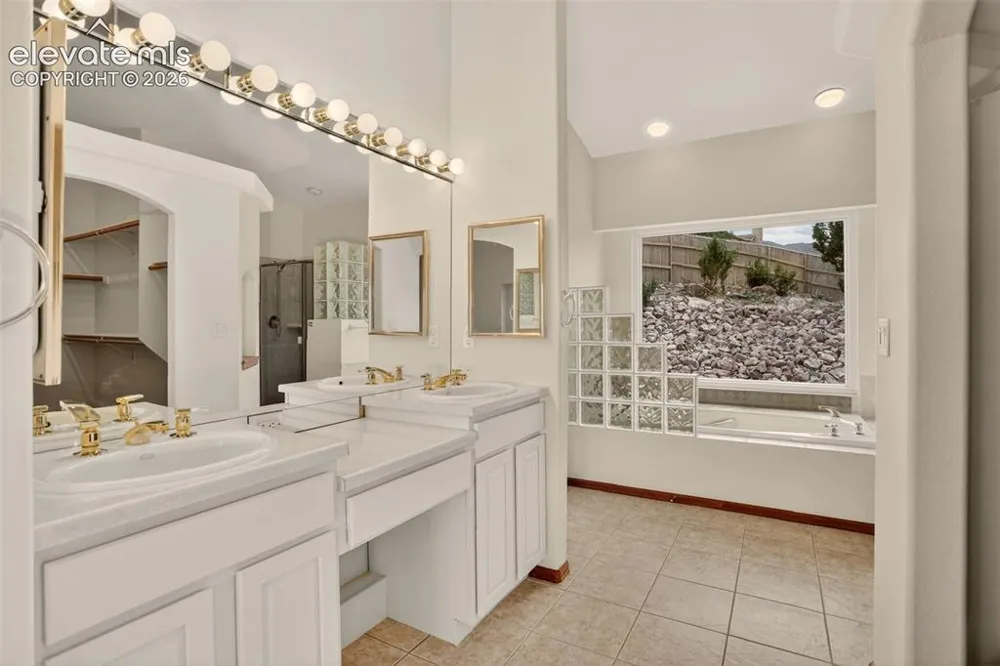 119 Wild Rose Drive Canon City, CO 81212