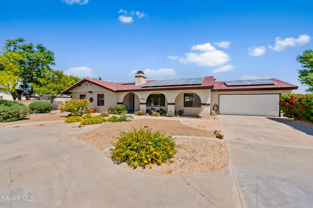 5055 W Ave K 12 Quartz Hill, CA 93536