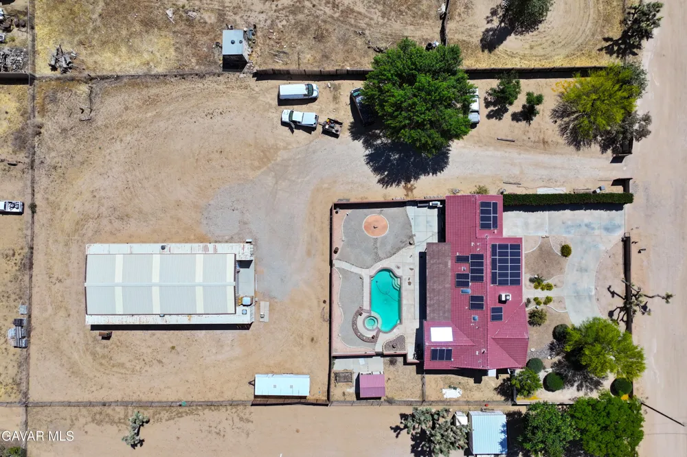 5055 W Ave K 12 Quartz Hill, CA 93536