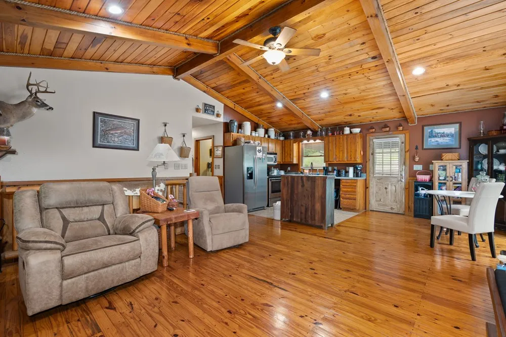 Harris Circle Sylva, NC 28779