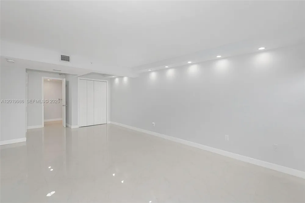 1201 S Ocean Dr #610N Hollywood, FL 33019
