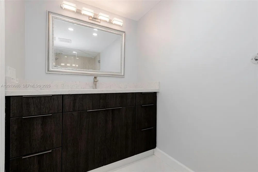 1201 S Ocean Dr #610N Hollywood, FL 33019