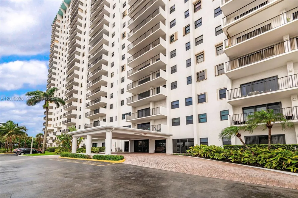 1201 S Ocean Dr #610N Hollywood, FL 33019