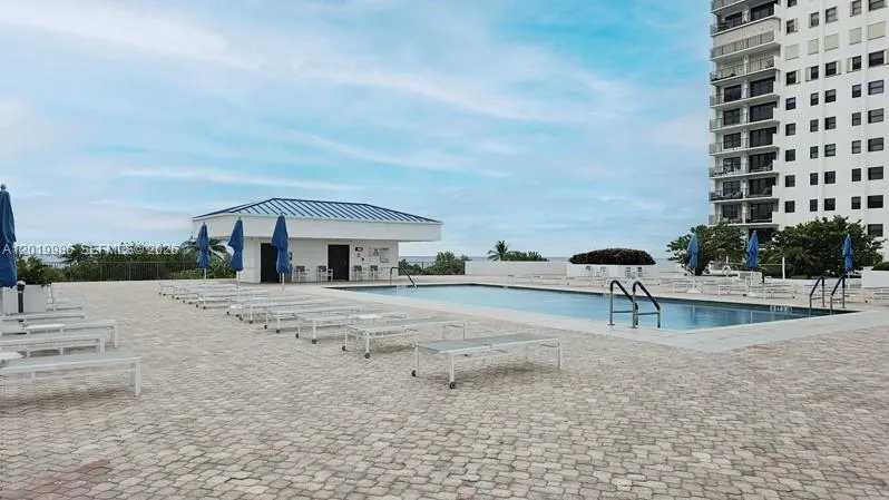 1201 S Ocean Dr #610N Hollywood, FL 33019