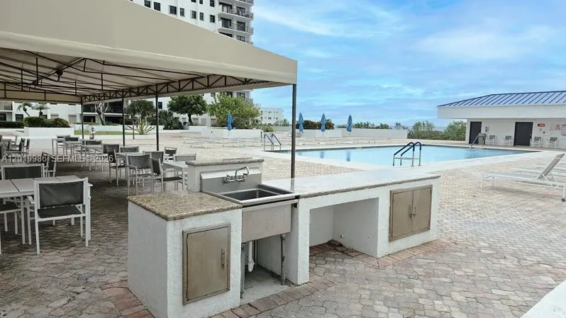1201 S Ocean Dr #610N Hollywood, FL 33019