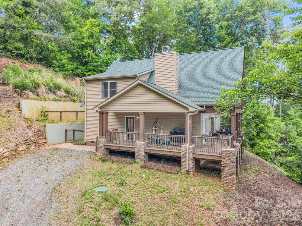 227 Snug Harbor Circle Lake Lure, NC 28746