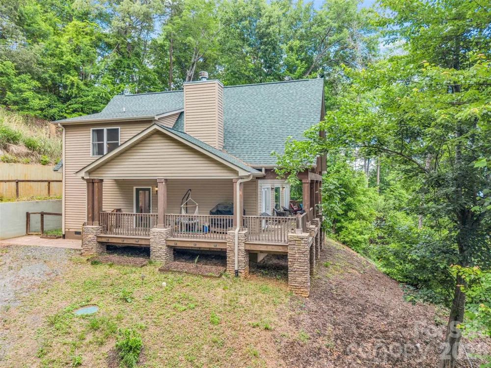 227 Snug Harbor Circle Lake Lure, NC 28746