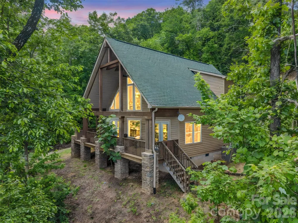 227 Snug Harbor Circle Lake Lure, NC 28746