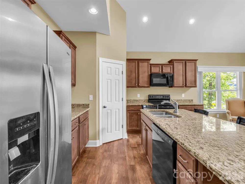 227 Snug Harbor Circle Lake Lure, NC 28746