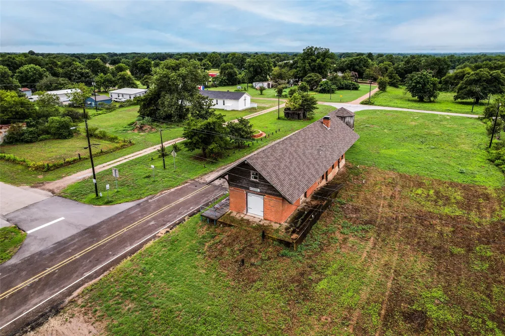 211 Main Street Rosser, TX 75157