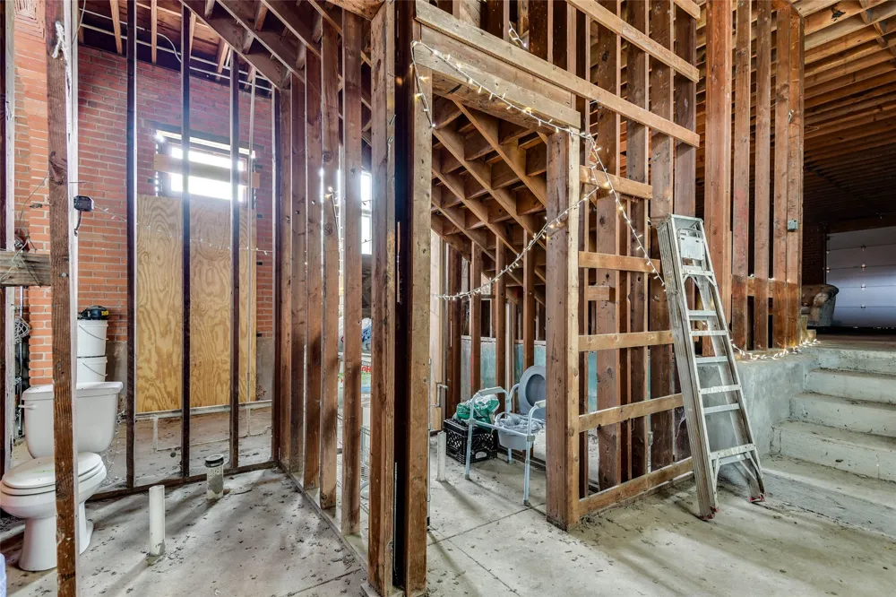 211 Main Street Rosser, TX 75157