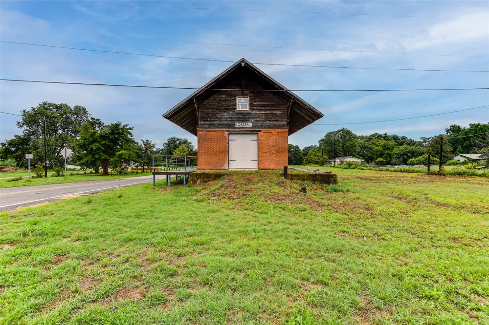 211 Main Street Rosser, TX 75157