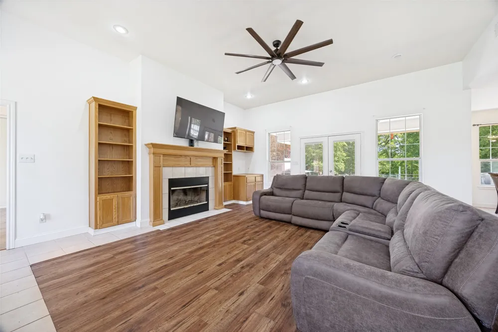 115 County Road 3302 Omaha, TX 75571