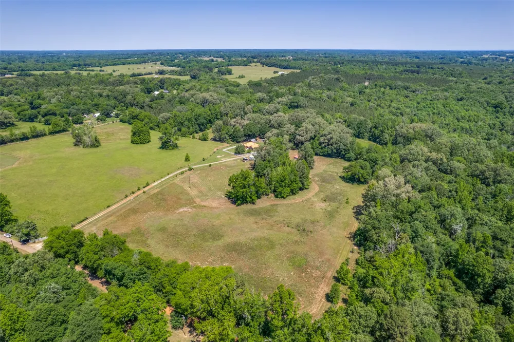 115 County Road 3302 Omaha, TX 75571