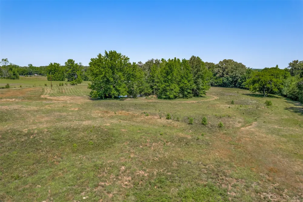 115 County Road 3302 Omaha, TX 75571