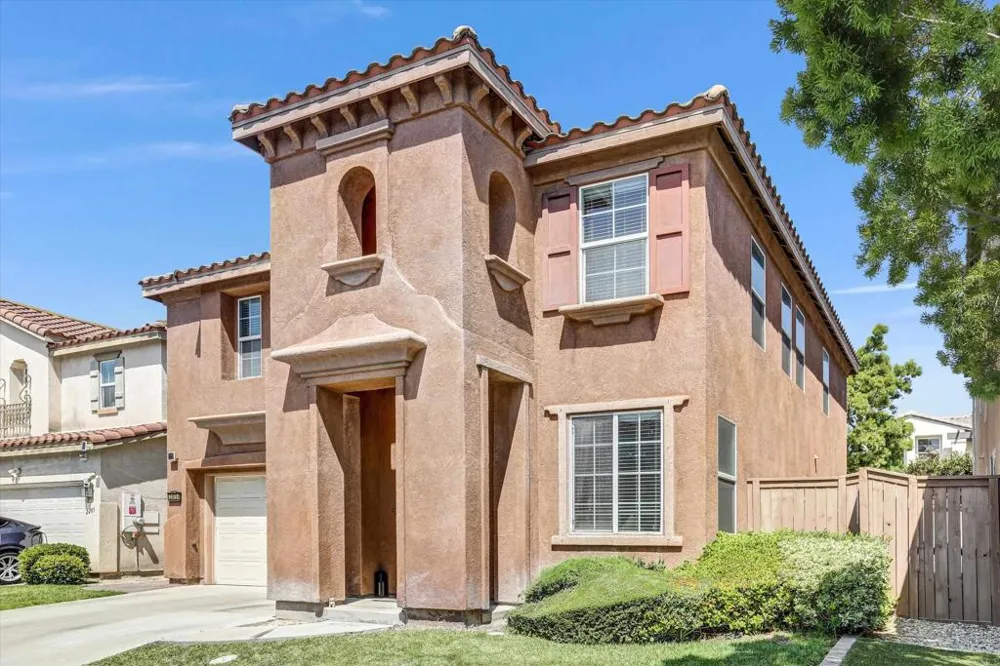 2209 Caminito Turin Chula Vista, CA 91915