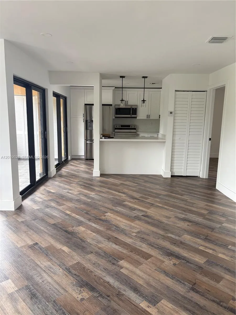 1405 SW 122nd Ave #10-13 Miami, FL 33184