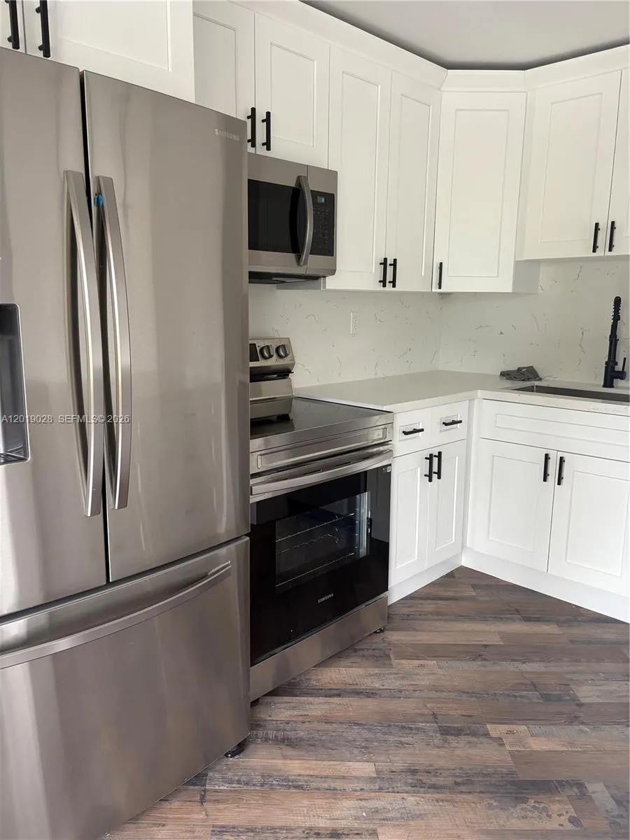 1405 SW 122nd Ave #10-13 Miami, FL 33184