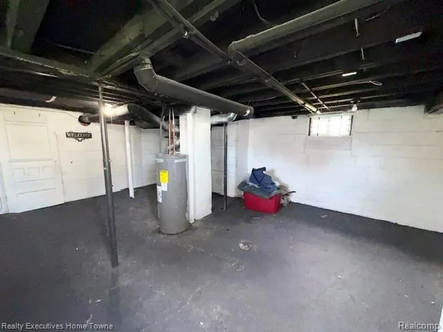 57 Oak Street River Rouge City, MI 48218