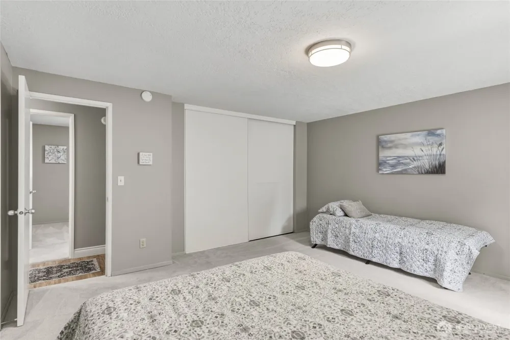 369 E Birnie Slough Road Cathlamet, WA 98612