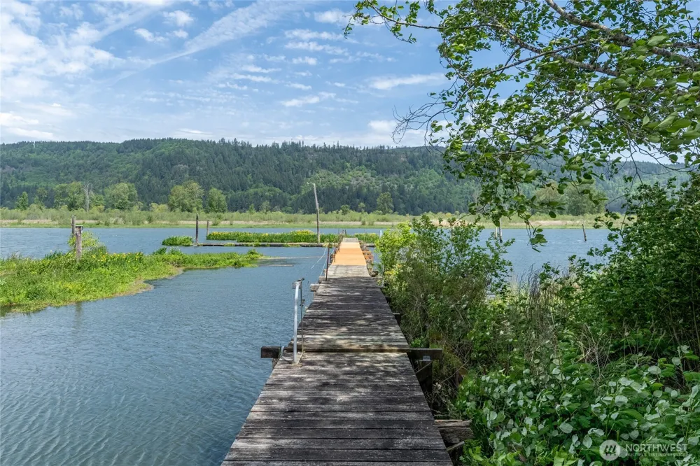 369 E Birnie Slough Road Cathlamet, WA 98612