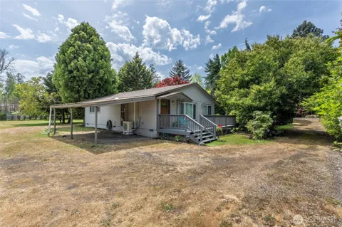 369 E Birnie Slough Road