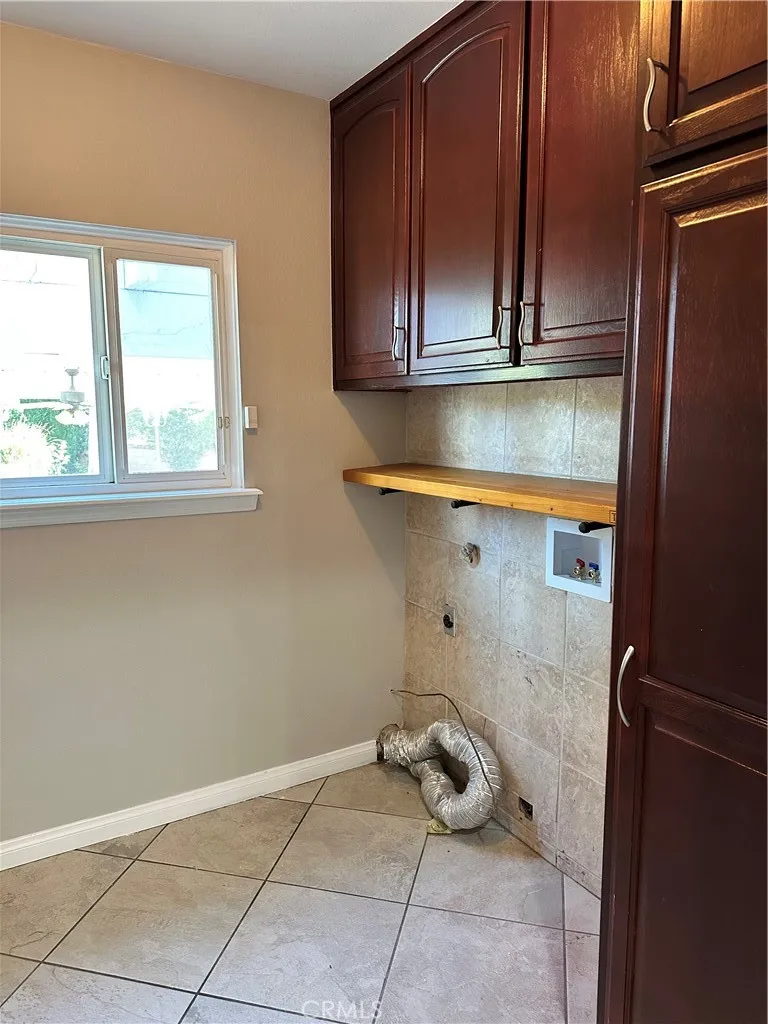 4761 W Avenue Quartz Hill, CA 93536