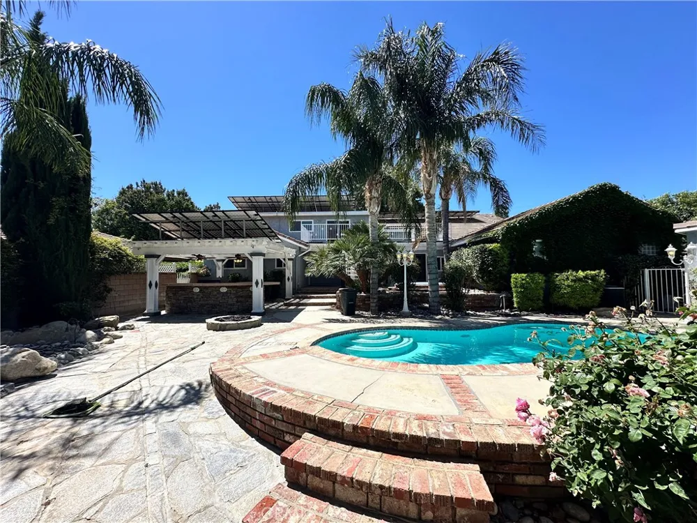 4761 W Avenue Quartz Hill, CA 93536