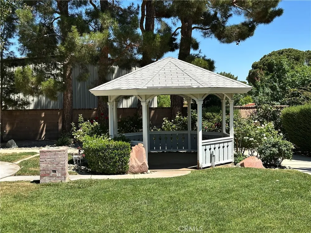 4761 W Avenue Quartz Hill, CA 93536