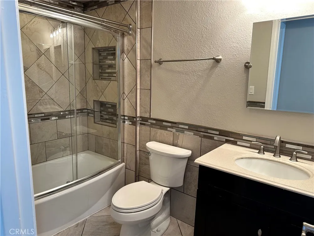 4761 W Avenue Quartz Hill, CA 93536