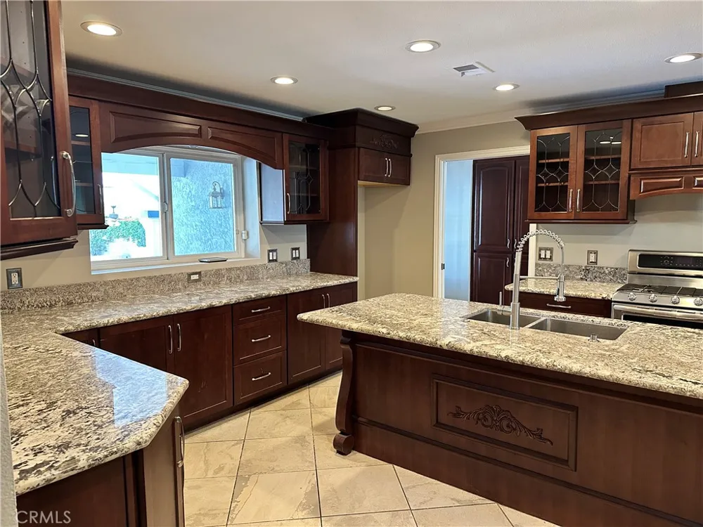 4761 W Avenue Quartz Hill, CA 93536