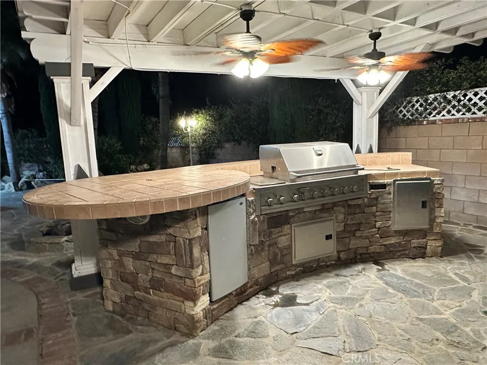 4761 W Avenue Quartz Hill, CA 93536